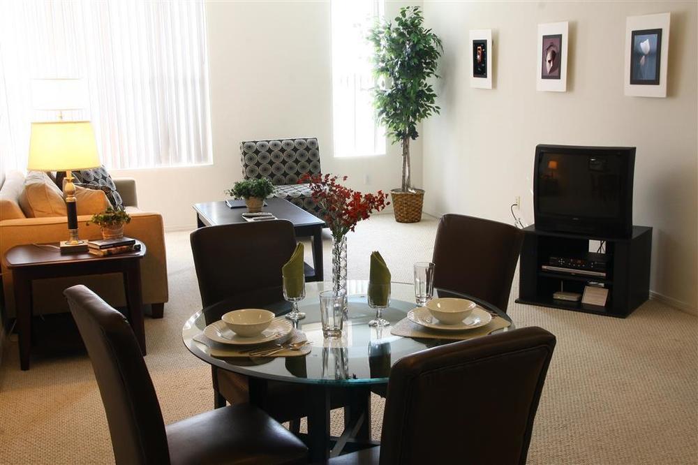 Oakwood 101 San Fernando San Jose Phòng bức ảnh